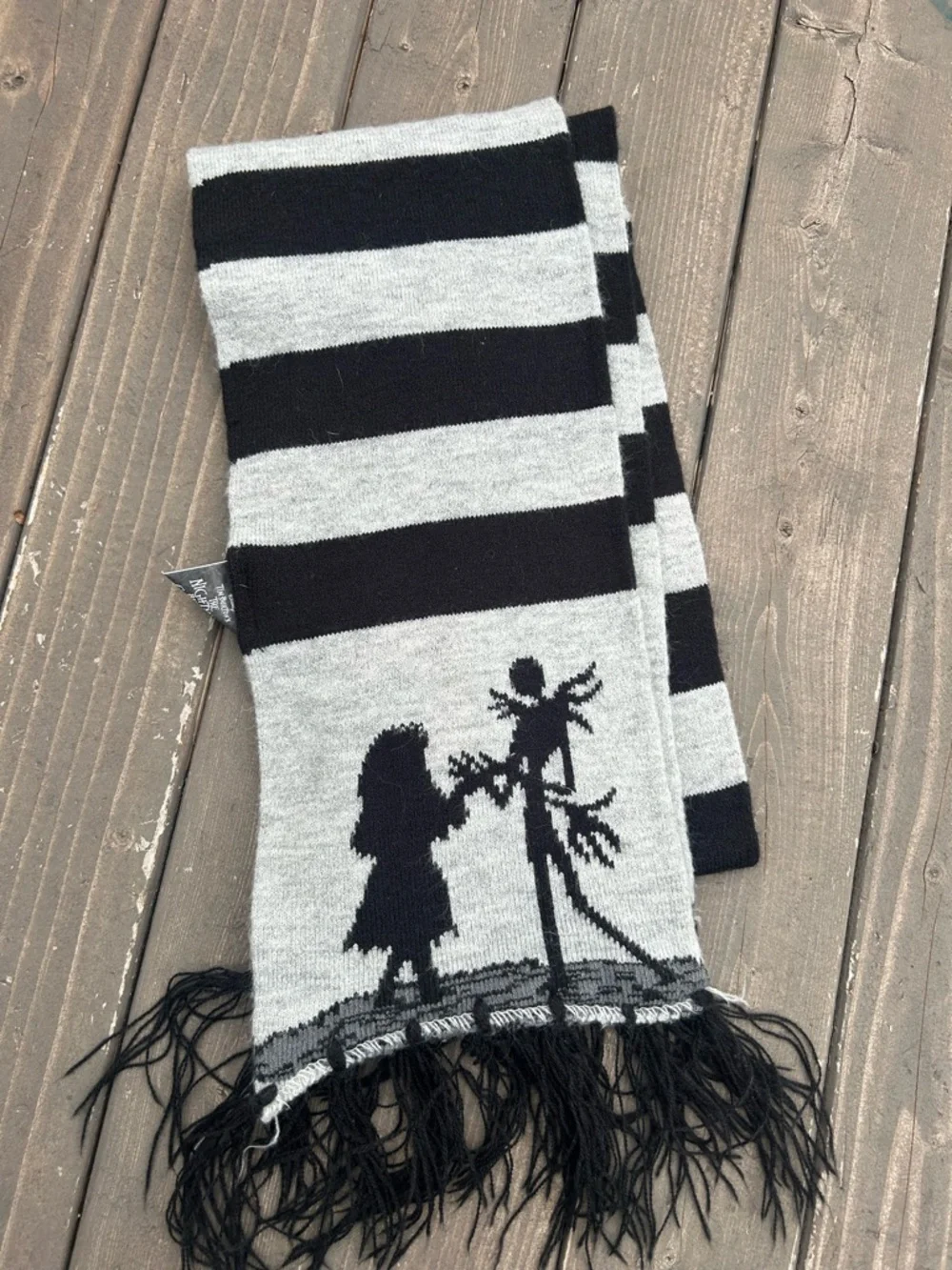 Tim Burtons The Nightmare Before Christmas‎ Scarf EUC Jack And Sally Striped